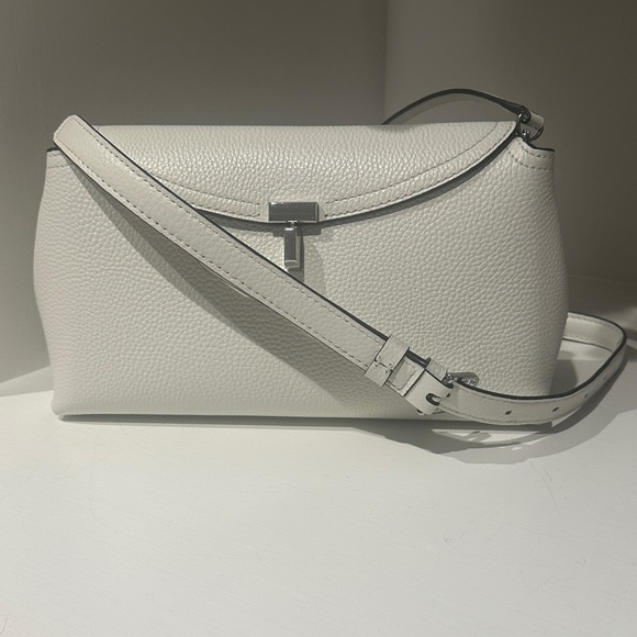 Toteme white T lock clutch - Picture 8 of 10